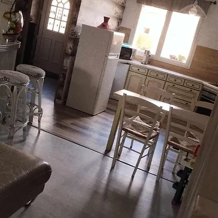 Rez De Chaussee Sdb Privee, Salon Et Cuisine Partages Guest house Ferques