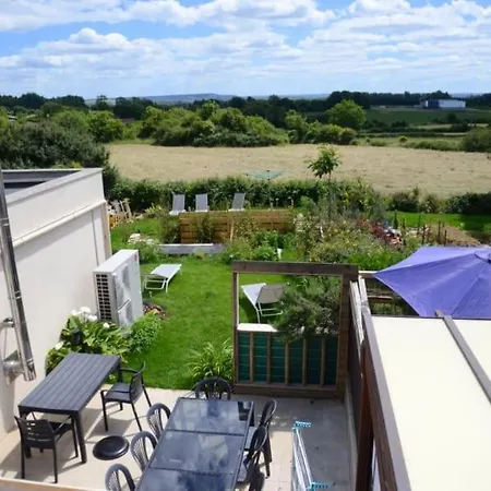 Guest house Rez De Chaussee Sdb Privee, Salon Et Cuisine Partages *